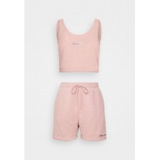 Kobiety COMBINATION_CLOTHING | Ellesse VIGNETI BRA SET - Szorty - pink/różowy - FT22238