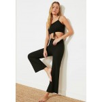Kobiety COMBINATION CLOTHING | Trendyol Spodnie materiałowe - black/czarny - HU57135