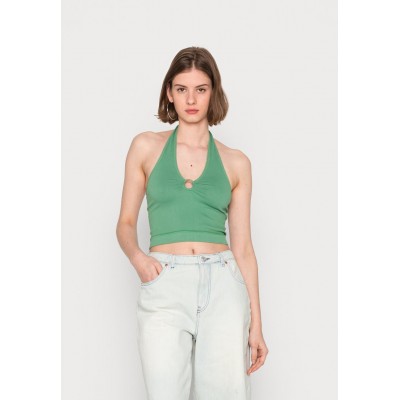 Kobiety T_SHIRT_TOP | BDG Urban Outfitters BDG SEAMLESS RING HALTER - Top - green/ciemnozielony - OA12279