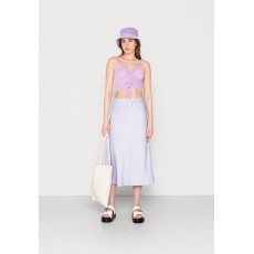 Kobiety T_SHIRT_TOP | Pieces PCVITO STRAP CROP 2 PACK - Top - sheer lilac/black/liliowy - ZW04718