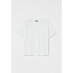 Kobiety T SHIRT TOP | Bershka REGULAR FIT SHORT SLEEVE - T-shirt basic - white/biały - IP86648