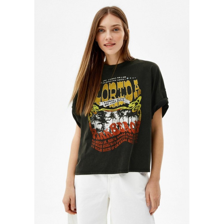 Kobiety T SHIRT TOP | Bershka ROLL UP - T-shirt z nadrukiem - mottled black/czarny melanż - MF06716