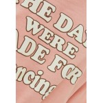 Kobiety T SHIRT TOP | Bershka SHORT SLEEVE - T-shirt z nadrukiem - pink/różowy - UM15265