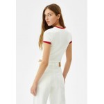 Kobiety T SHIRT TOP | Bershka T-shirt z nadrukiem - white/biały - JW45112