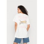 Kobiety T SHIRT TOP | Cotton On BOYFRIEND GUNS N ROSES - T-shirt z nadrukiem - white/biały - EY75003