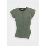 Kobiety T SHIRT TOP | Diesel SKYOVER - T-shirt z nadrukiem - green/oliwkowy - KJ09802