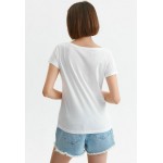 Kobiety T SHIRT TOP | Drywash T-shirt z nadrukiem - white/biały - VQ99543