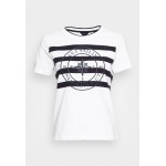 Kobiety T SHIRT TOP | GANT PRINTED STRIPED - T-shirt z nadrukiem - white/biały - QU46932