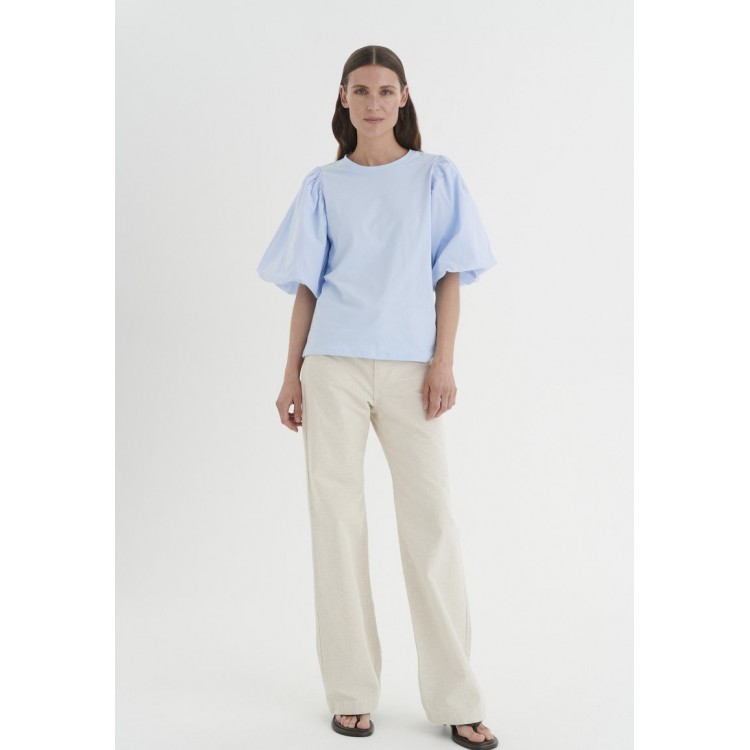 Kobiety T SHIRT TOP | InWear UMEIW - T-shirt basic - bleached blue/niebieski - SG63725