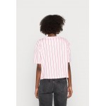 Kobiety T SHIRT TOP | Karl Kani SIGNATURE CROP TEE - T-shirt z nadrukiem - rose/różowy - WP38966