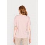 Kobiety T SHIRT TOP | Marks & Spencer RELAXED - T-shirt z nadrukiem - pink mix/różowy - WS22868