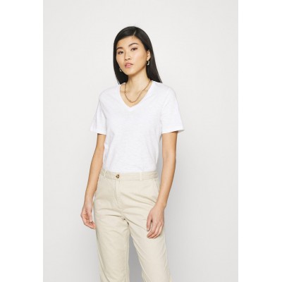Kobiety T_SHIRT_TOP | Marks & Spencer T-shirt basic - white/biały - FJ00284