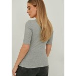 Kobiety T SHIRT TOP | NA-KD MIT RUNDEM AUSSCHNITT - T-shirt basic - light grey melange/szary - WL17556