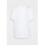 Kobiety T SHIRT TOP | Nike Performance ONE PLUS - T-shirt basic - white/black/biały - DM53548