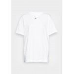 Kobiety T SHIRT TOP | Nike Sportswear TEE - T-shirt basic - white/black/biały - CJ36738