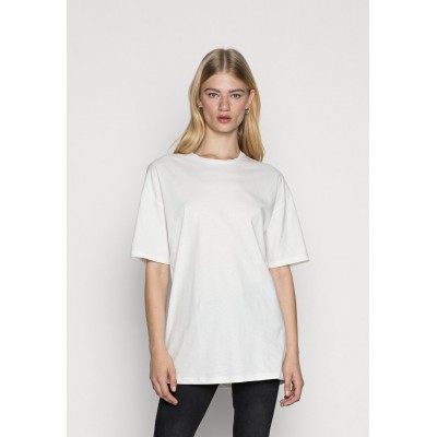 Kobiety T_SHIRT_TOP | NU-IN ESSENTIAL OVERSIZED - T-shirt basic - off white/mleczny - BW78338