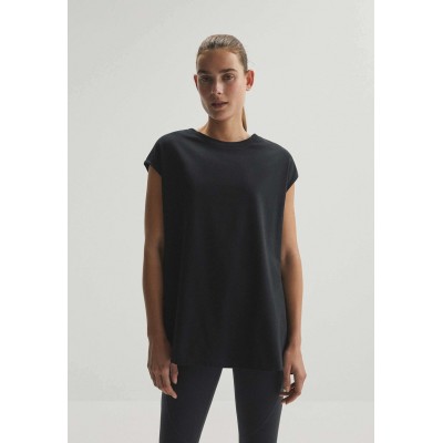 Kobiety T_SHIRT_TOP | OYSHO WITH VENTS  - T-shirt basic - black/czarny - JU80036