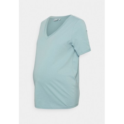Kobiety T_SHIRT_TOP | Pieces Maternity PMRIA V NECK SOLID TEE - T-shirt basic - tourmaline/niebieski - FP36955