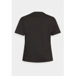 Kobiety T SHIRT TOP | Puma CLASSICS LOGO TEE PLUS - T-shirt z nadrukiem - black/czarny - SH78835