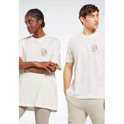 Kobiety T_SHIRT_TOP | Reebok Classic GS DATA FITNESS UNISEX - T-shirt z nadrukiem - white/biały - WD77552