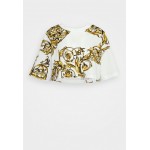 Kobiety T SHIRT TOP | Versace Jeans Couture GARLAND - T-shirt z nadrukiem - white/biały - QQ99396