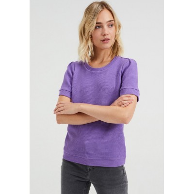 Kobiety T_SHIRT_TOP | WE Fashion MET STRUCTUUR - T-shirt basic - violet/fioletowy - EW15098