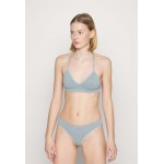 Kobiety UNDERPANT | Out From Under for Urban Outfitters CINDY THONG 2 PACK - Stringi - forget me not/lavender/niebieski - UR15262