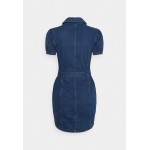 Kobiety DRESS | ONLY Petite ONLVIBBE DRESS - Sukienka jeansowa - dark blue denim/granatowy - LP63263