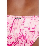 Kobiety BIKINI COMBINATION | Chiemsee SOLINAS WOMEN PADDED CUP SET - Bikini - pink/light pink/różowy - BW89010