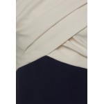 Kobiety DRESS | Lauren Ralph Lauren CREPE OFF-THE-SHOULDER COCKTAIL DRESS - Sukienka koktajlowa - mas cream/french navy/mleczny - QQ85023
