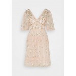 Kobiety DRESS | Needle & Thread SHIMMER PRIMROSE MINI DRESS - Sukienka koktajlowa - petal pink/white/różowy - WH32009