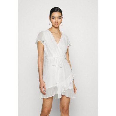 Kobiety DRESS | Nly by Nelly DREAMY FLOUNCE DRESS - Sukienka koktajlowa - white/biały - UK15891