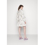 Kobiety DRESS | byTiMo FESTIVE BUTTON DOWN DRESS - Sukienka koszulowa - white/biały - GP43388