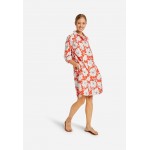 Kobiety DRESS | MILANO ITALY COLLAR AND COVERED BUTTON PLACKET - Sukienka koszulowa - fire red print/czerwony - VT19459