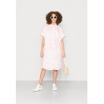 Kobiety DRESS | Monki Sukienka koszulowa - pink medium/różowy - YI98505
