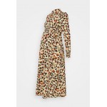 Kobiety DRESS | Pieces Maternity PCMFALISHI SHIRT DRESS - Sukienka koszulowa - brown/brązowy - WN19352
