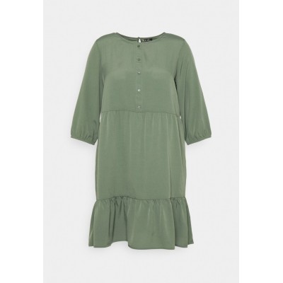 Kobiety DRESS | Vero Moda Curve VMATHENA DRESS  - Sukienka koszulowa - green/zielony - SZ56751