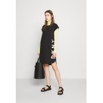 Kobiety DRESS | DKNY FOUNDATION LOGO DRESS - Sukienka letnia - black/czarny - NL24523