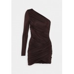 Kobiety DRESS | Missguided Petite RUCHED SLINKY ASYMETRIC WRAP MINI DRESS - Sukienka letnia - chocolate/brązowy - KL75331