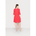 Kobiety DRESS | More & More DRESS SHORT - Sukienka letnia - tulip red/czerwony - CQ24171