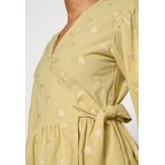 Kobiety DRESS | Object Petite OBJTAMMY DRESS - Sukienka letnia - light yellow/jasnożółty - KW15618