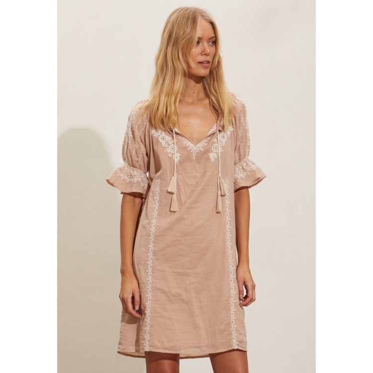 Kobiety DRESS | Odd Molly MARGAUX - Sukienka letnia - soft taupe/jasnobrązowy - GU88439