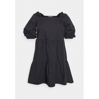 Kobiety DRESS | ONLY Carmakoma CARMARYLEE SQUARE NECK 3/4 DRESS - Sukienka letnia - black/czarny - TZ22043