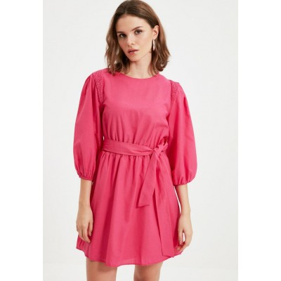 Kobiety DRESS | Trendyol Sukienka letnia - pink/różowy - DO80839