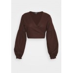 Kobiety SHIRT | Missguided WRAP BALLOON - Bluzka z długim rękawem - chocolate/ciemnobrązowy - UP65516