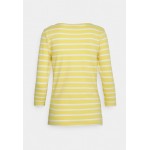 Kobiety T SHIRT TOP | Marks & Spencer SLASH FITTED - Bluzka z długim rękawem - yellow mix/żółty - EQ46099