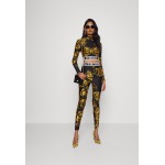 Kobiety T SHIRT TOP | Versace Jeans Couture GARLAND - Bluzka z długim rękawem - black/czarny - YW80815